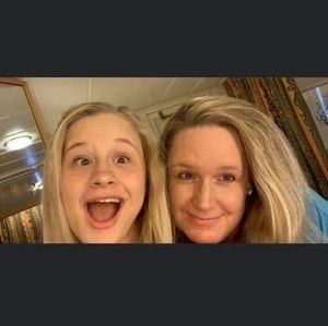 Meet your Posher, Caron